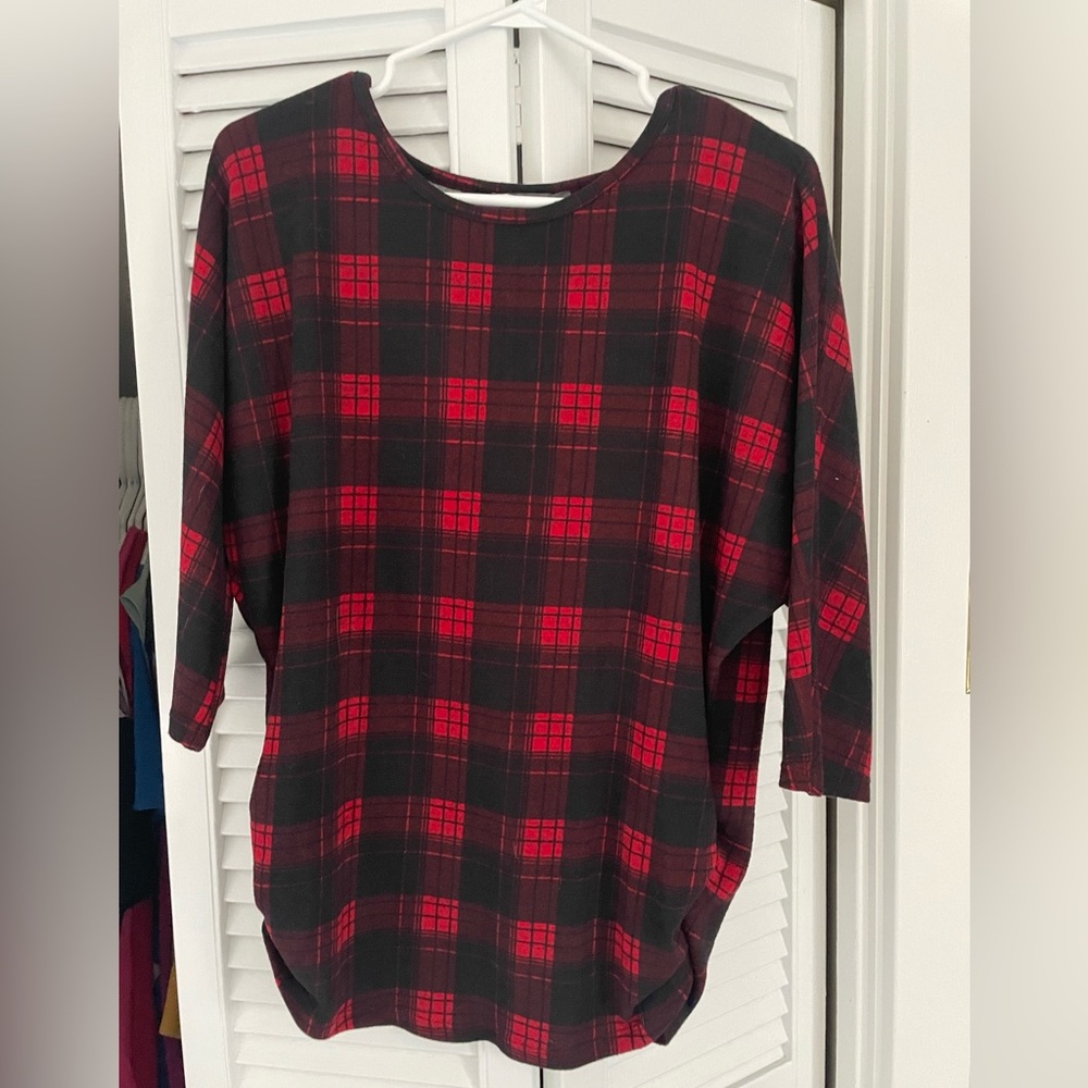 Women’s Suzy Sheir - Size S - Plaid 3/4 Length Sleeve Top